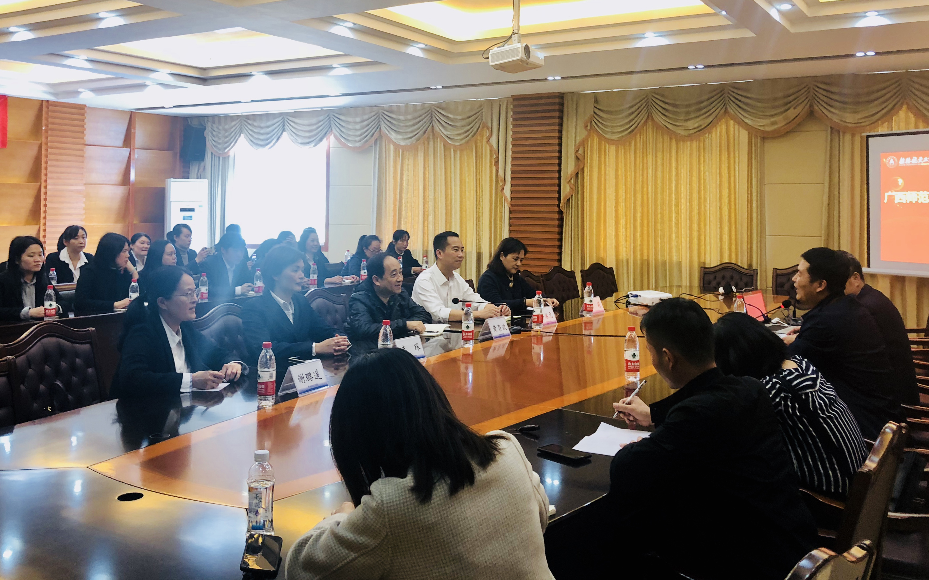 走出去学回来我校学生公寓管理人员赴桂林航天工业学院参观学习